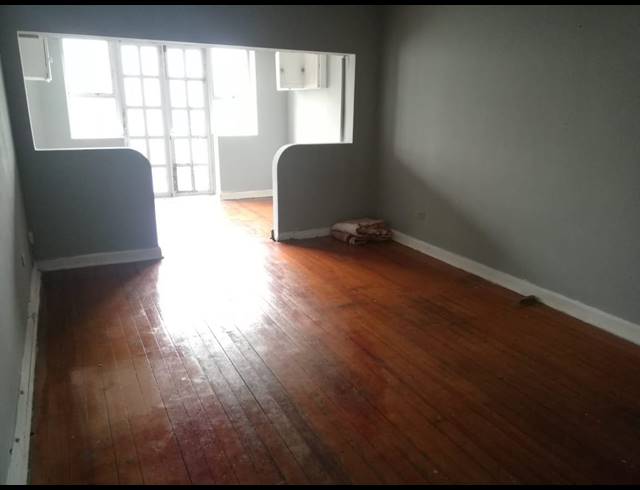 BEDROOM APARTMENT TO LET IN SOUTH BEACH
